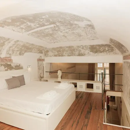 Modern Style - Historic Soul - 2 Floors Apartman Genova