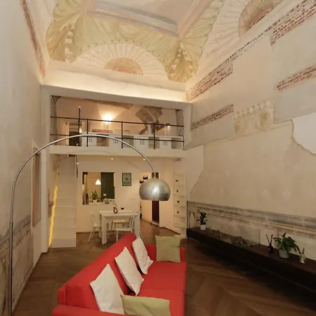 Modern Style - Historic Soul - 2 Floors *